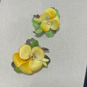 Staffordshire Cara China Made in England  Yellow Floral Brooch Pin Set Vintage